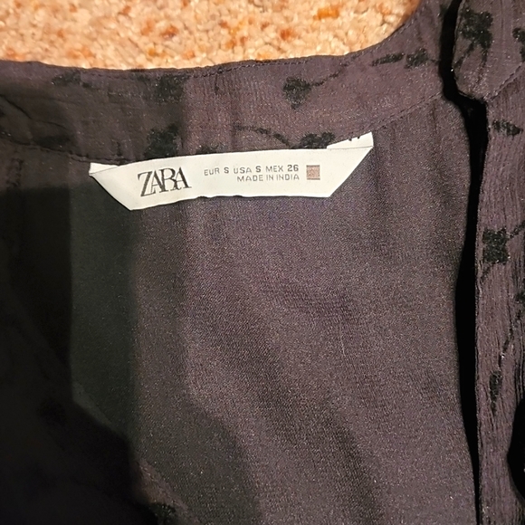 3/$30 Zara black floral pattern dress - Picture 2 of 3